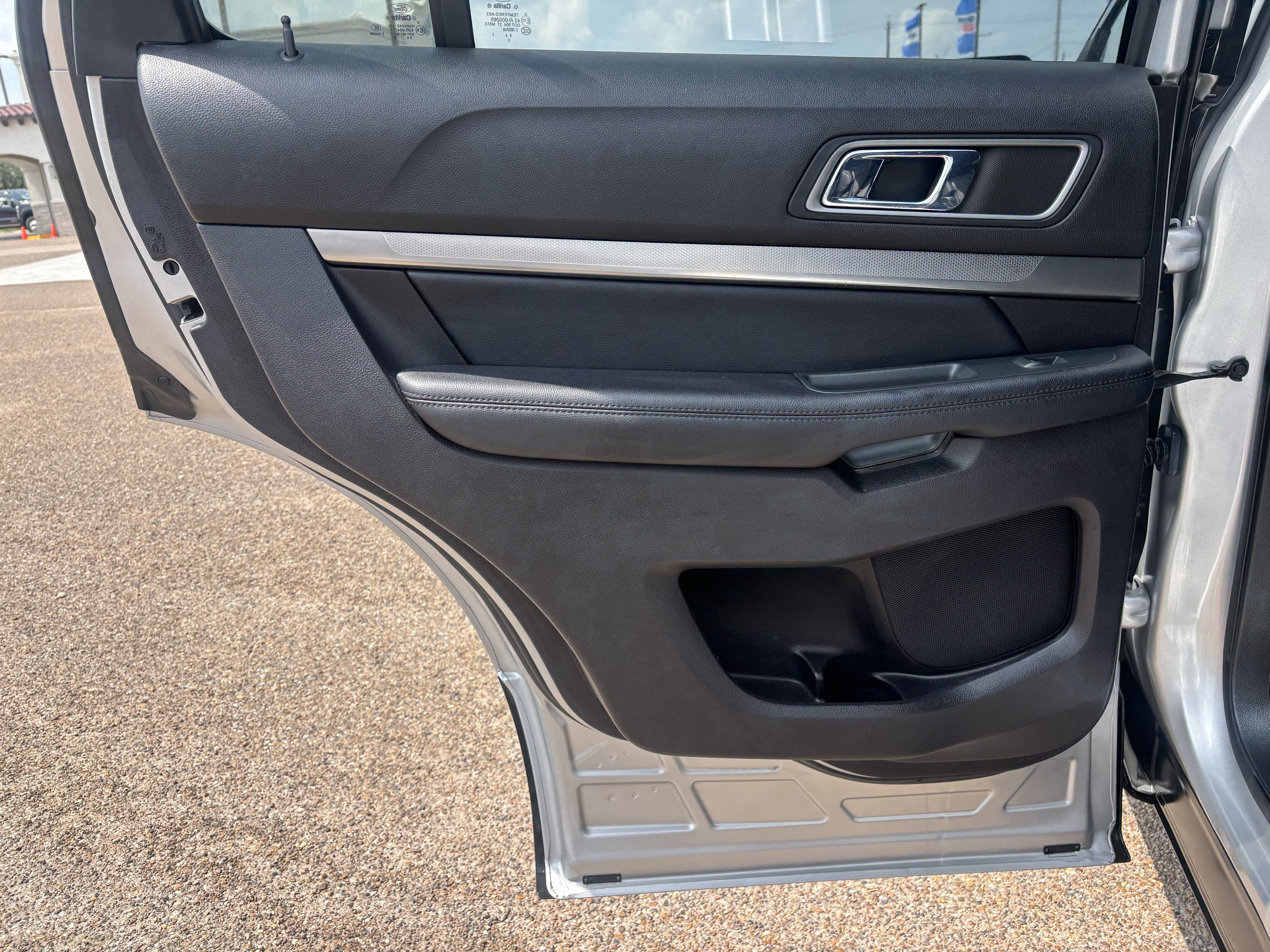 Certified 2019 Ford Explorer XLT FWD image 14