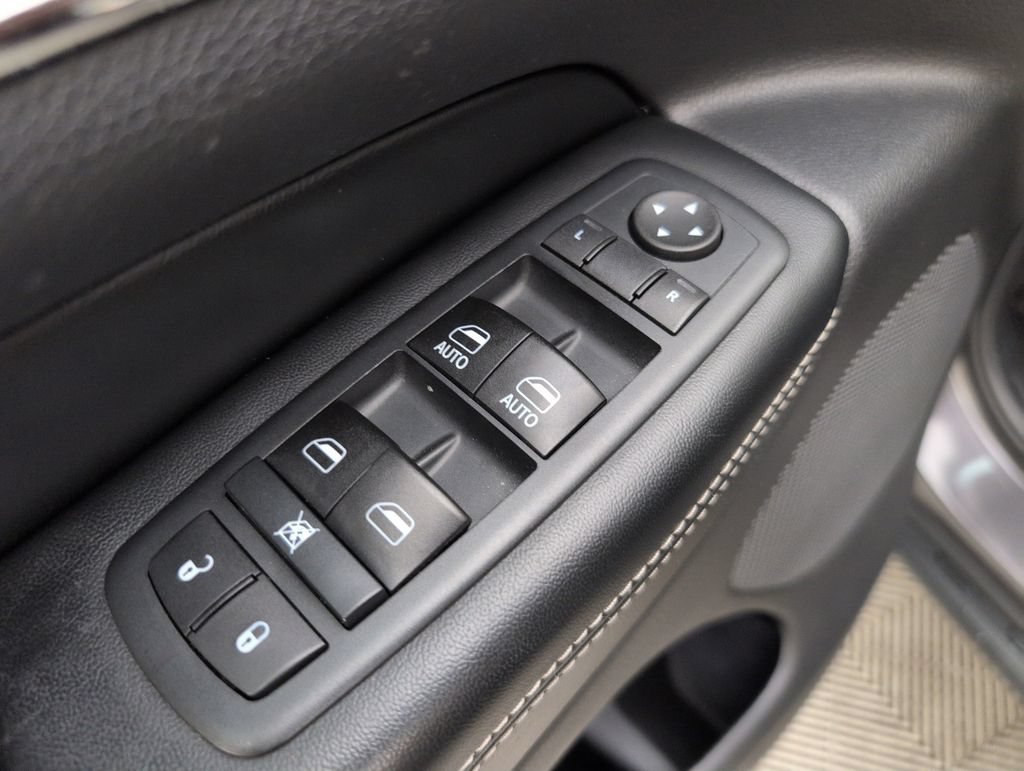 Used 2017 Jeep Grand Cherokee Limited RWD image 35