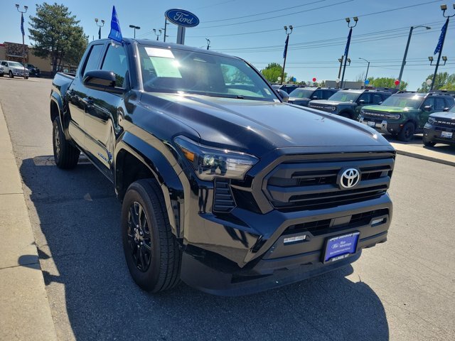 Used 2025 Toyota Tacoma SR5 AWD/4WD image 6