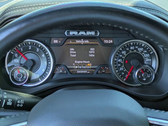 Used 2023 RAM 1500 Laramie RWD image 28