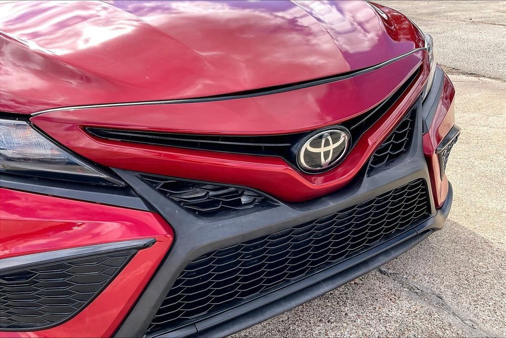 Used 2022 Toyota Camry SE image 34