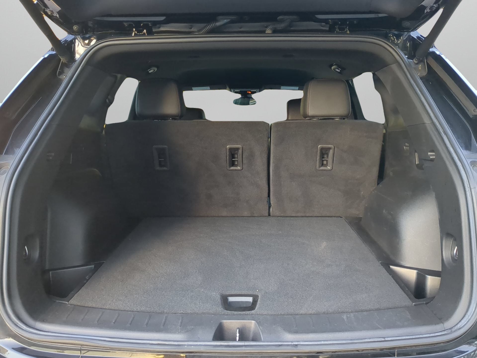 Used 2022 Chevrolet Blazer RS FWD image 46