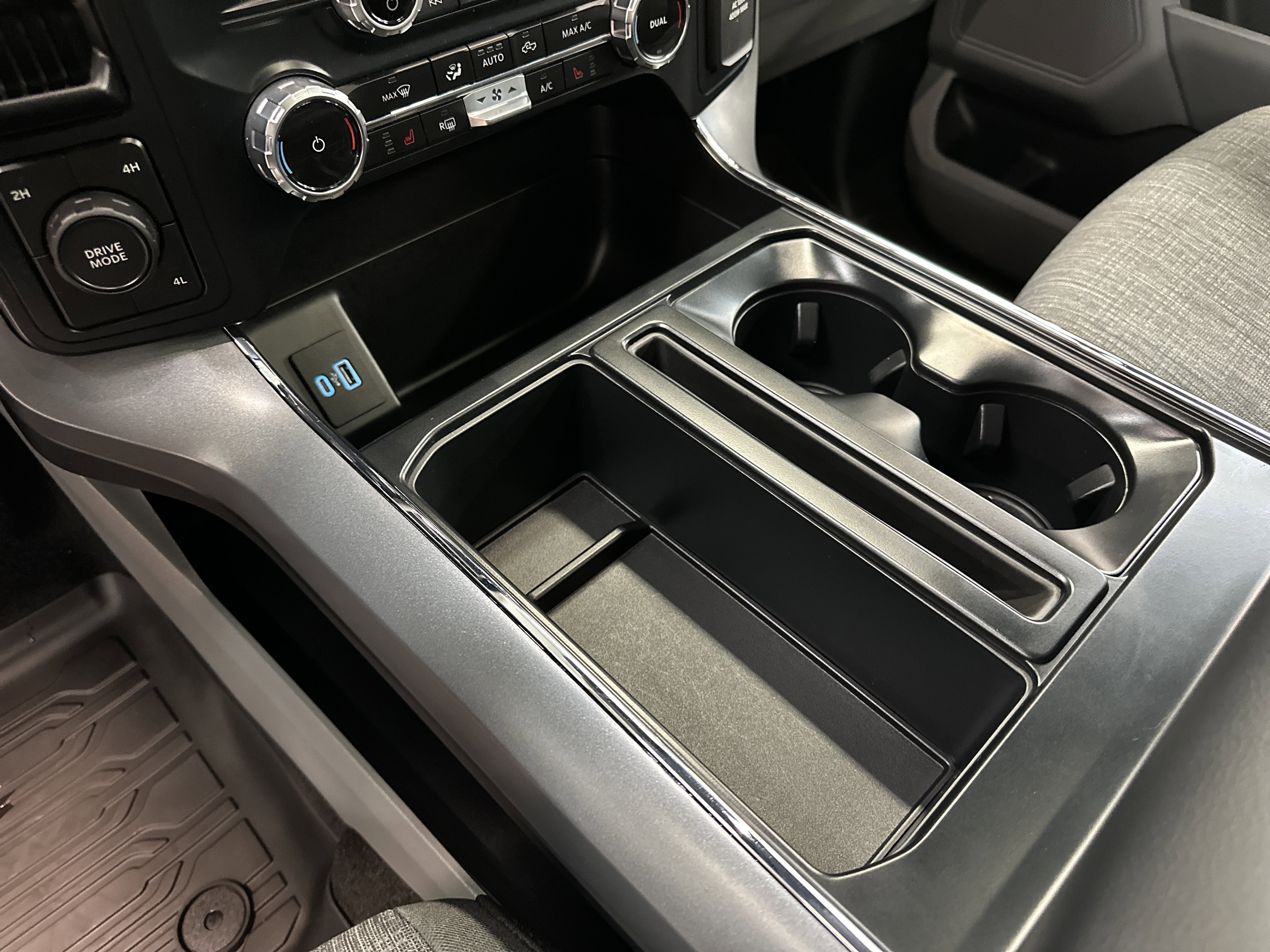 Certified 2023 Ford F150 XLT w/ Equipment Group 302A High image 31