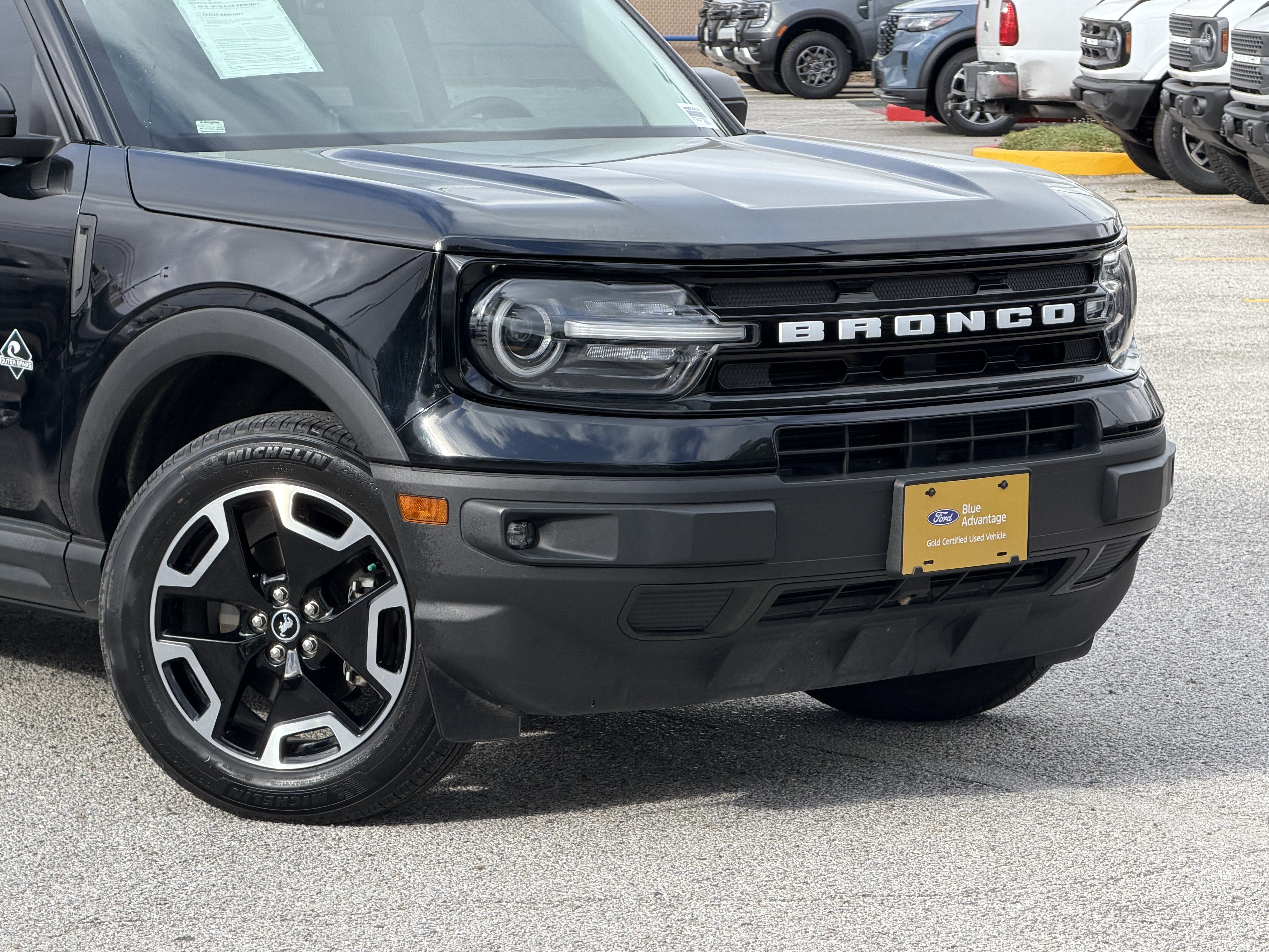 Certified 2023 Ford Bronco Sport Outer Banks w/ Tech Package AWD/4WD image 2