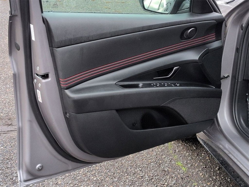 Used 2021 Hyundai Elantra N Line image 9