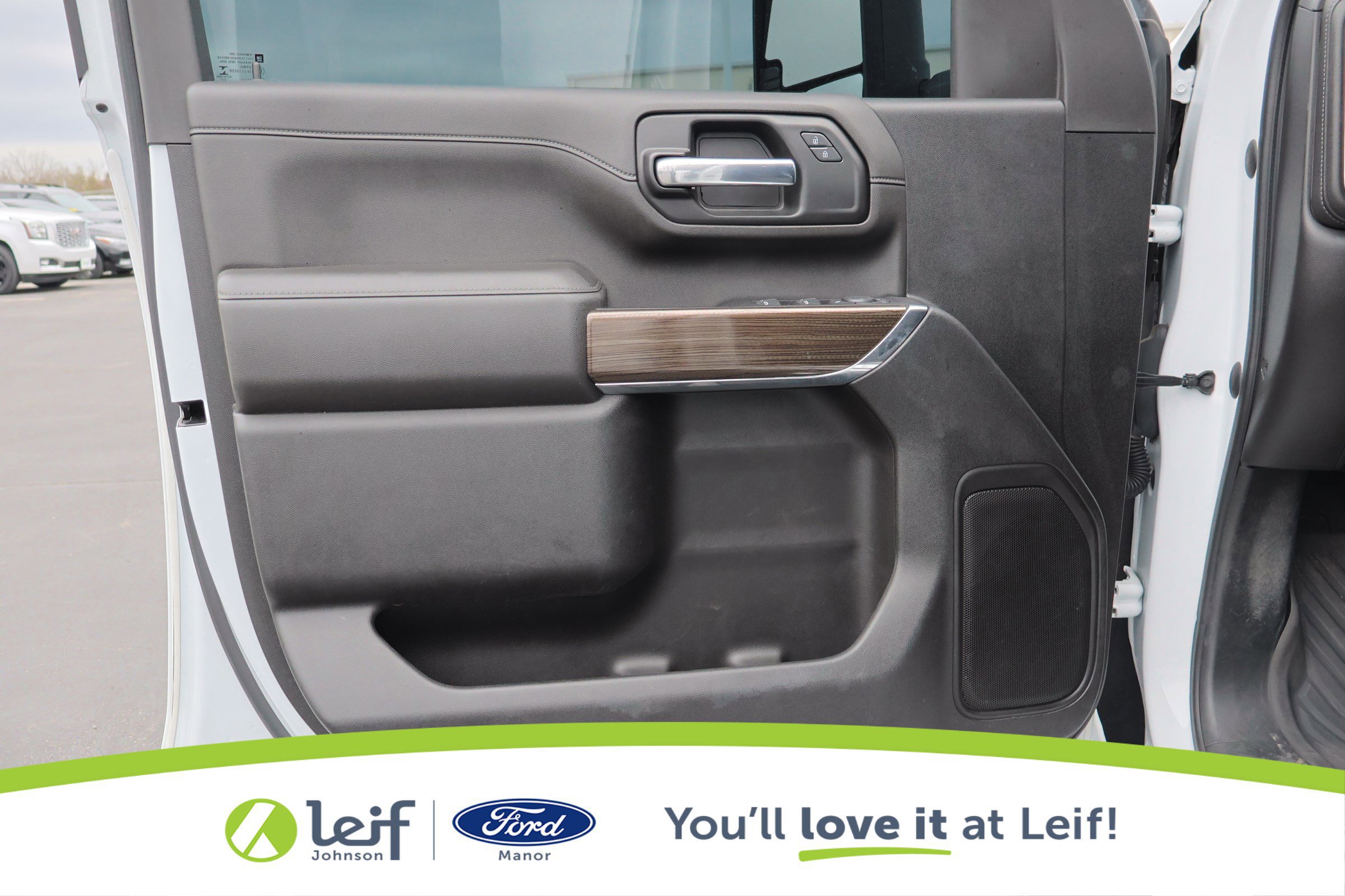 Used 2023 Chevrolet Silverado 2500 LT w/ Convenience Package image 10