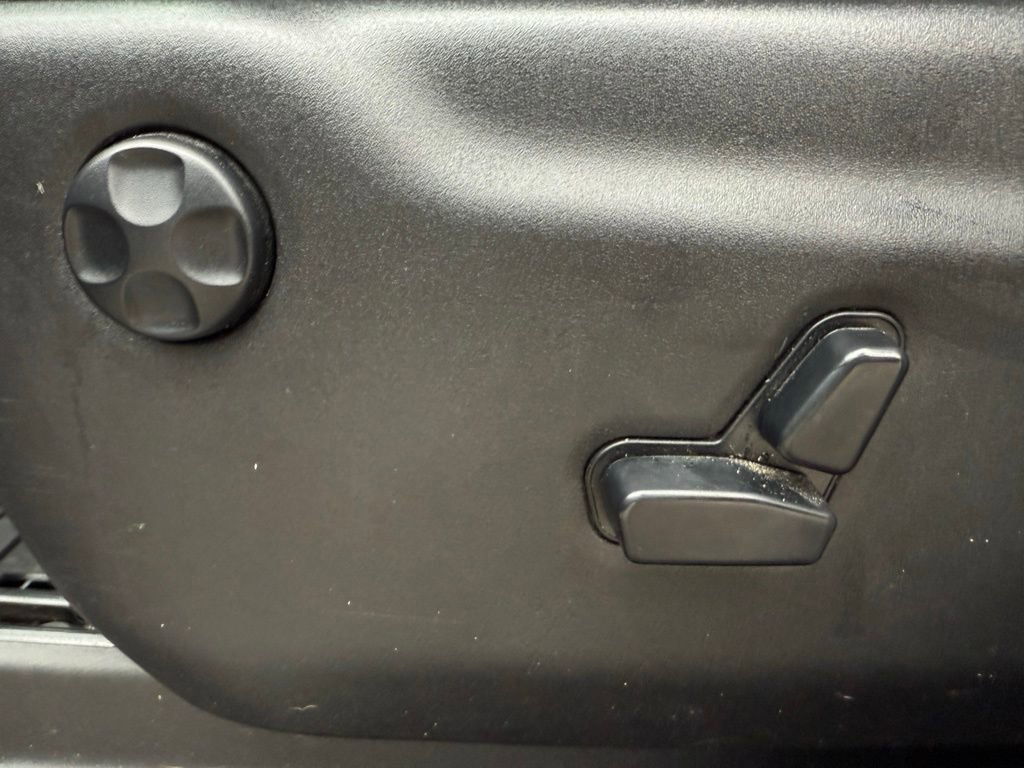 Used 2019 Jeep Grand Cherokee Limited image 19