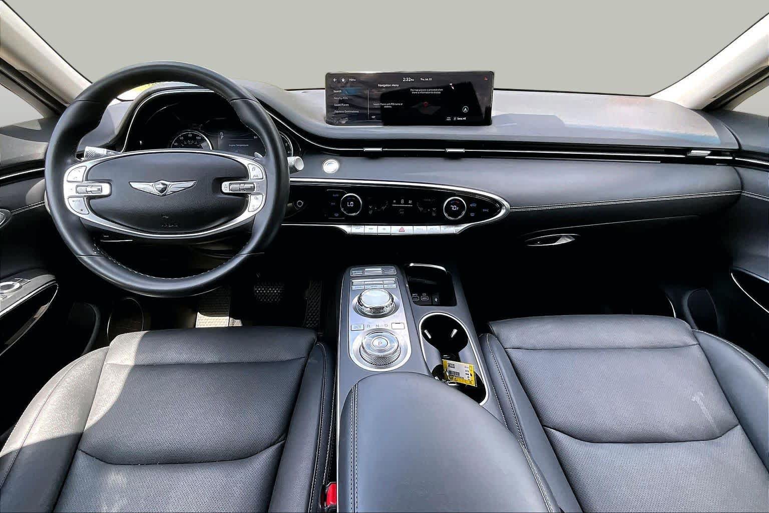 Used 2025 Genesis GV70 2.5T AWD/4WD image 16
