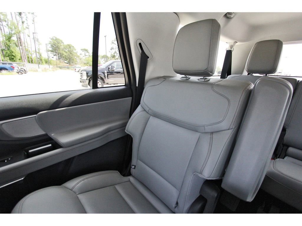 Certified 2025 Ford Expedition Max Active image 14