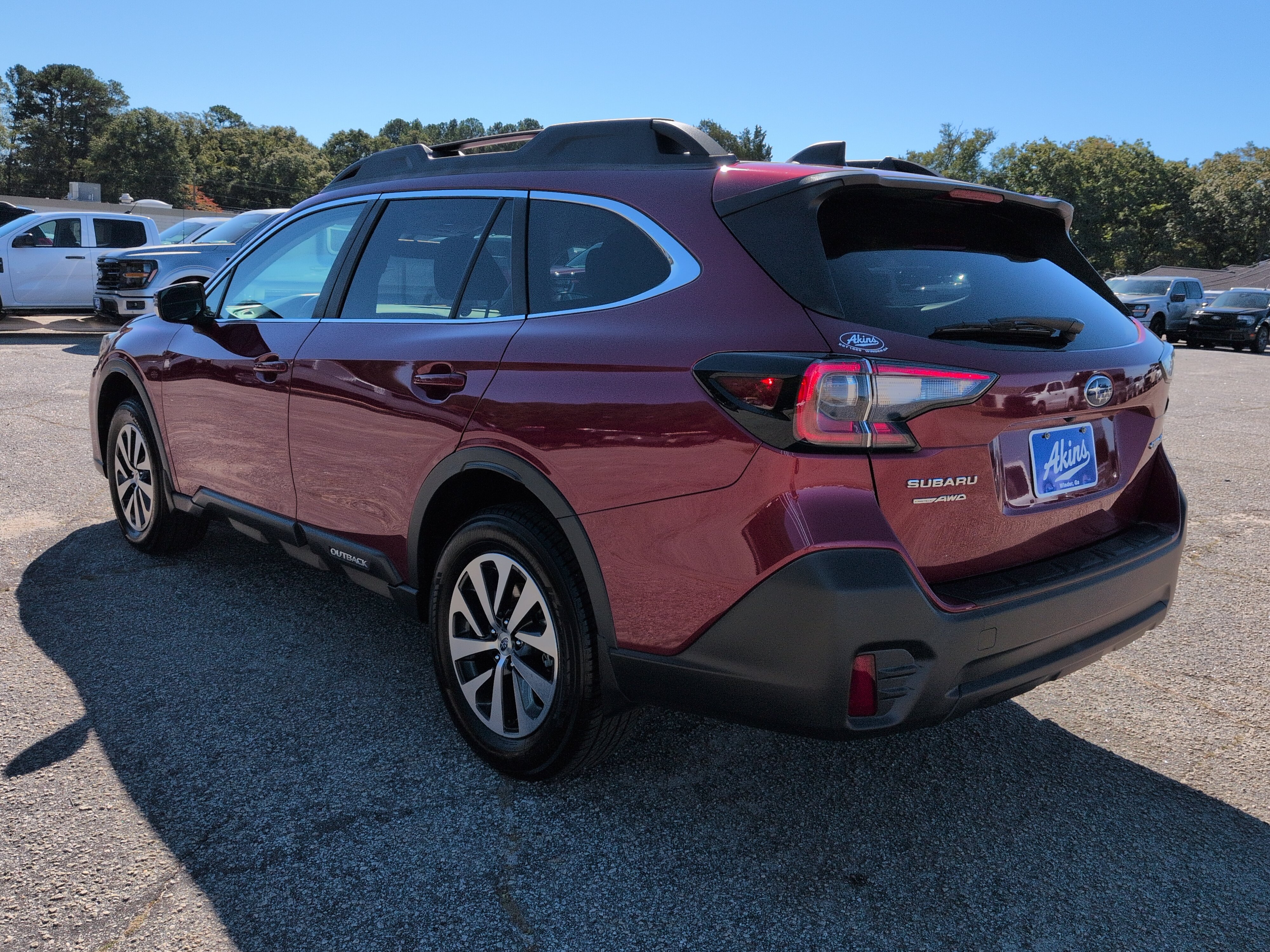 Used 2022 Subaru Outback Premium AWD/4WD image 5