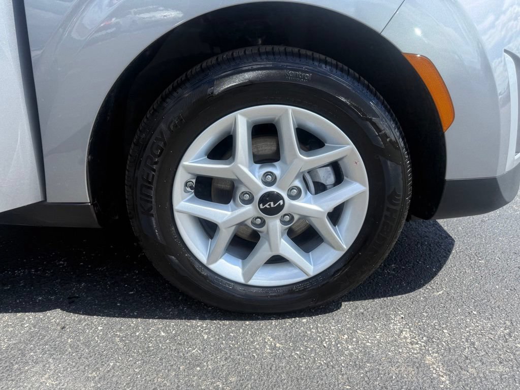 Used 2025 Kia Soul LX w/ LX Technology Package FWD image 47
