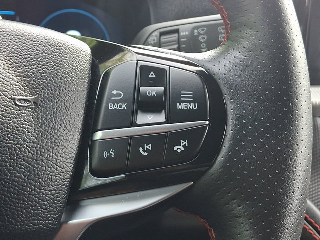 Certified 2025 Ford Explorer ST-Line AWD/4WD image 29
