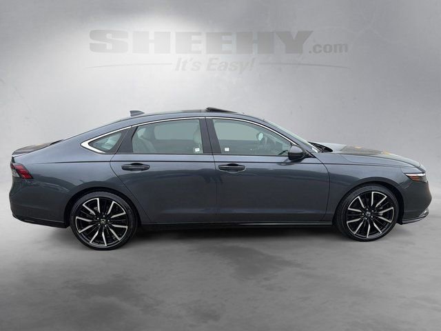 Used 2023 Honda Accord Touring image 10