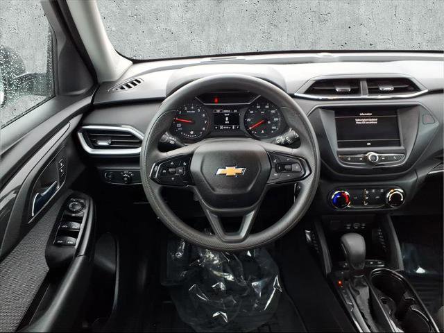 Used 2022 Chevrolet TrailBlazer LS image 17