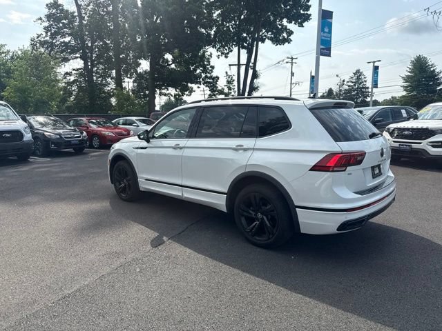 Used 2024 Volkswagen Tiguan SE R-Line AWD/4WD image 7