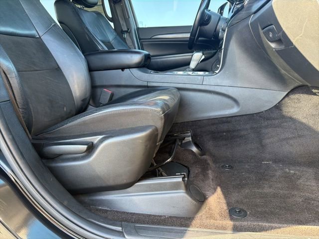 Used 2019 Jeep Grand Cherokee Altitude AWD/4WD image 17