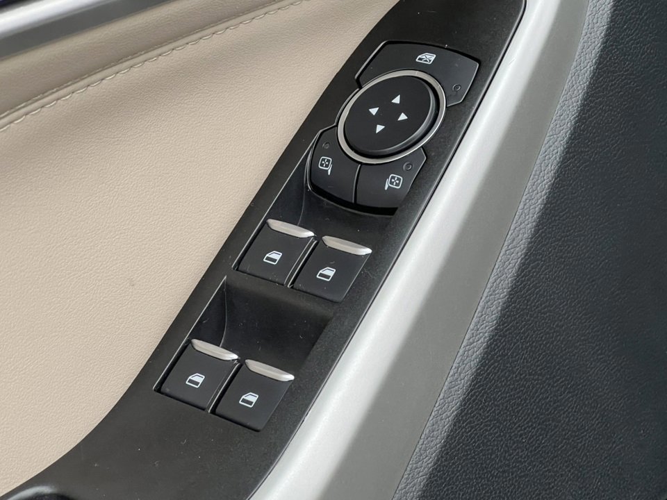 Certified 2022 Ford Explorer XLT w/ Equipment Group 202A image 22