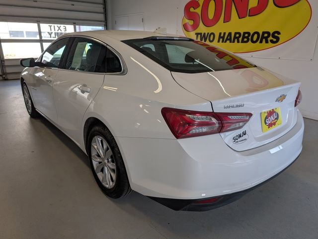 Used 2022 Chevrolet Malibu LT FWD image 3