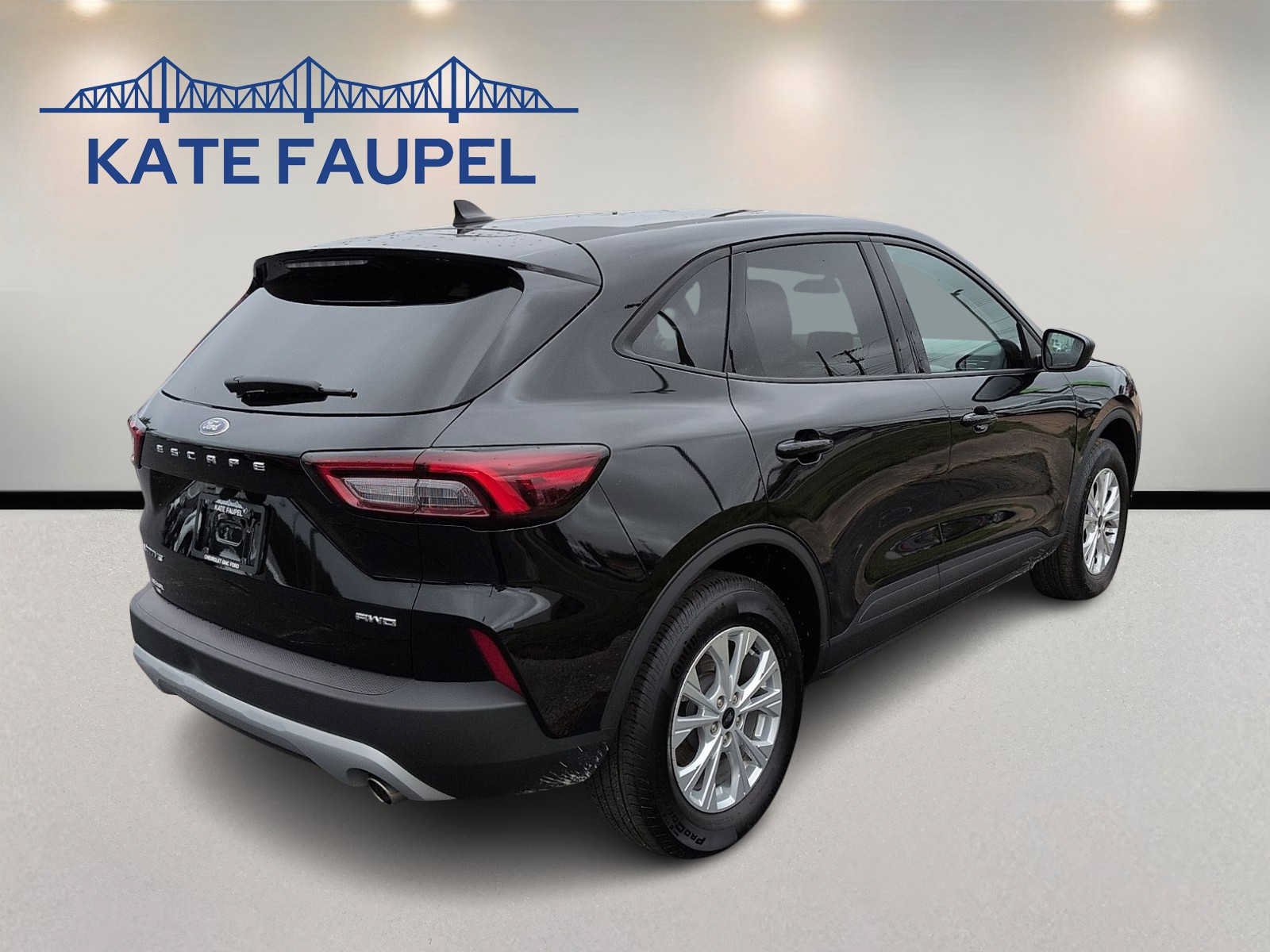 Certified 2025 Ford Escape Active AWD/4WD image 7