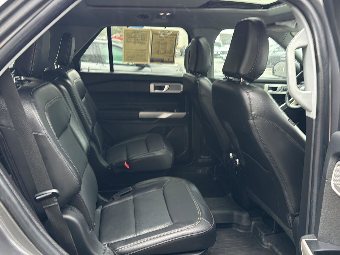 Certified 2022 Ford Explorer Limited w/ Equipment Group 301A image 11