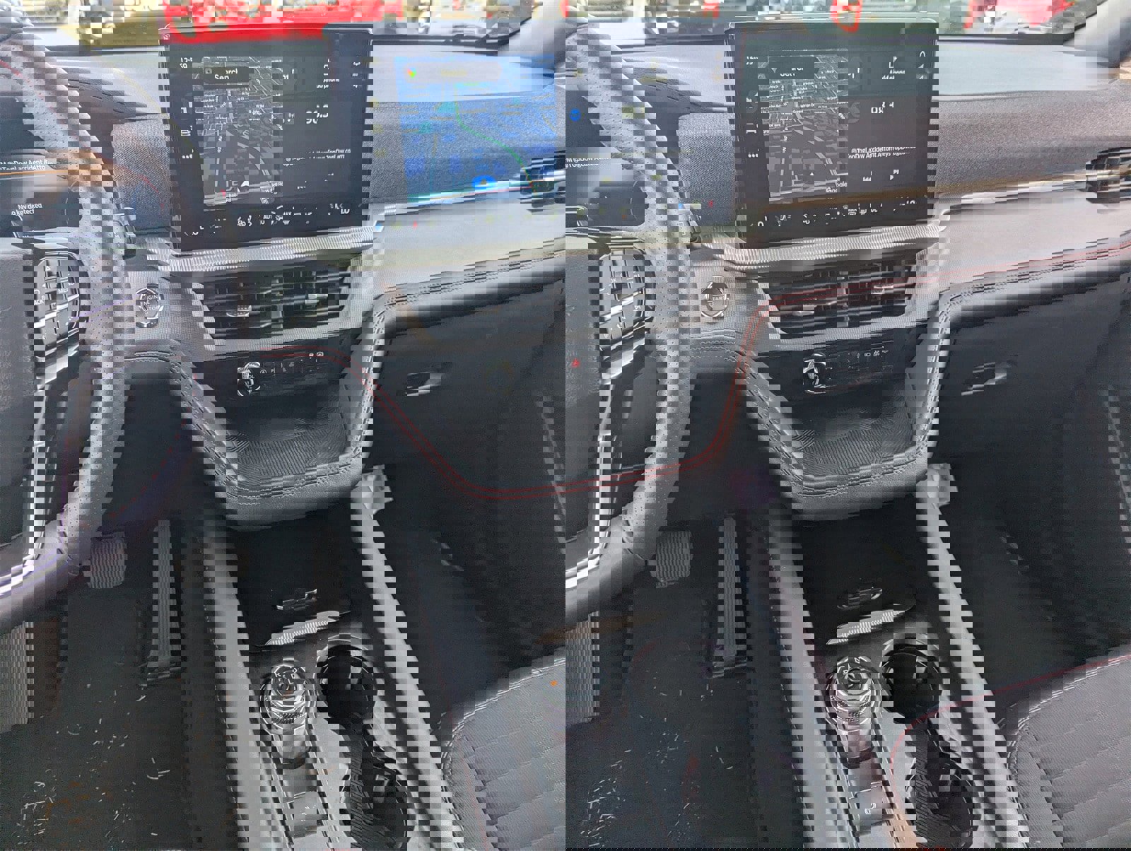 Certified 2025 Ford Explorer ST-Line w/ ST-Line Street Pack image 17