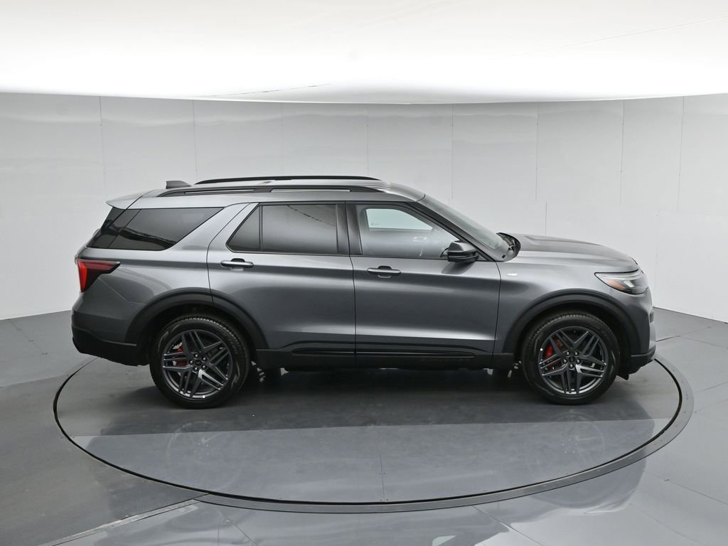 Certified 2025 Ford Explorer ST-Line w/ ST-Line Street Pack AWD/4WD image 41