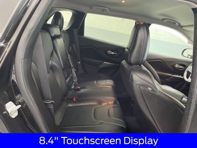 Used 2019 Jeep Cherokee Limited image 28