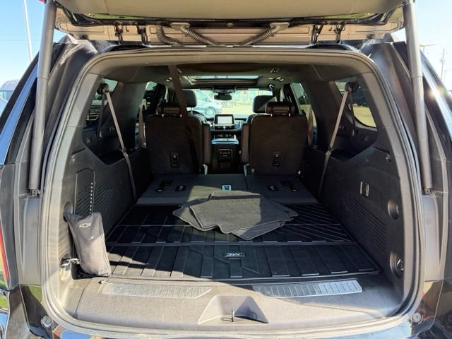 Used 2023 Chevrolet Suburban Z71 w/ Max Trailering Package AWD/4WD image 7