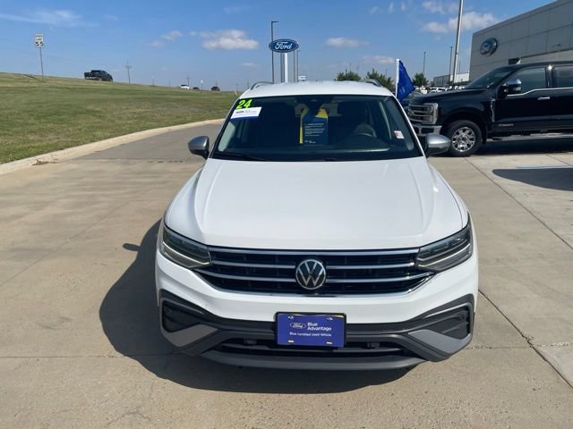 Used 2024 Volkswagen Tiguan Wolfsburg Edition AWD/4WD image 9