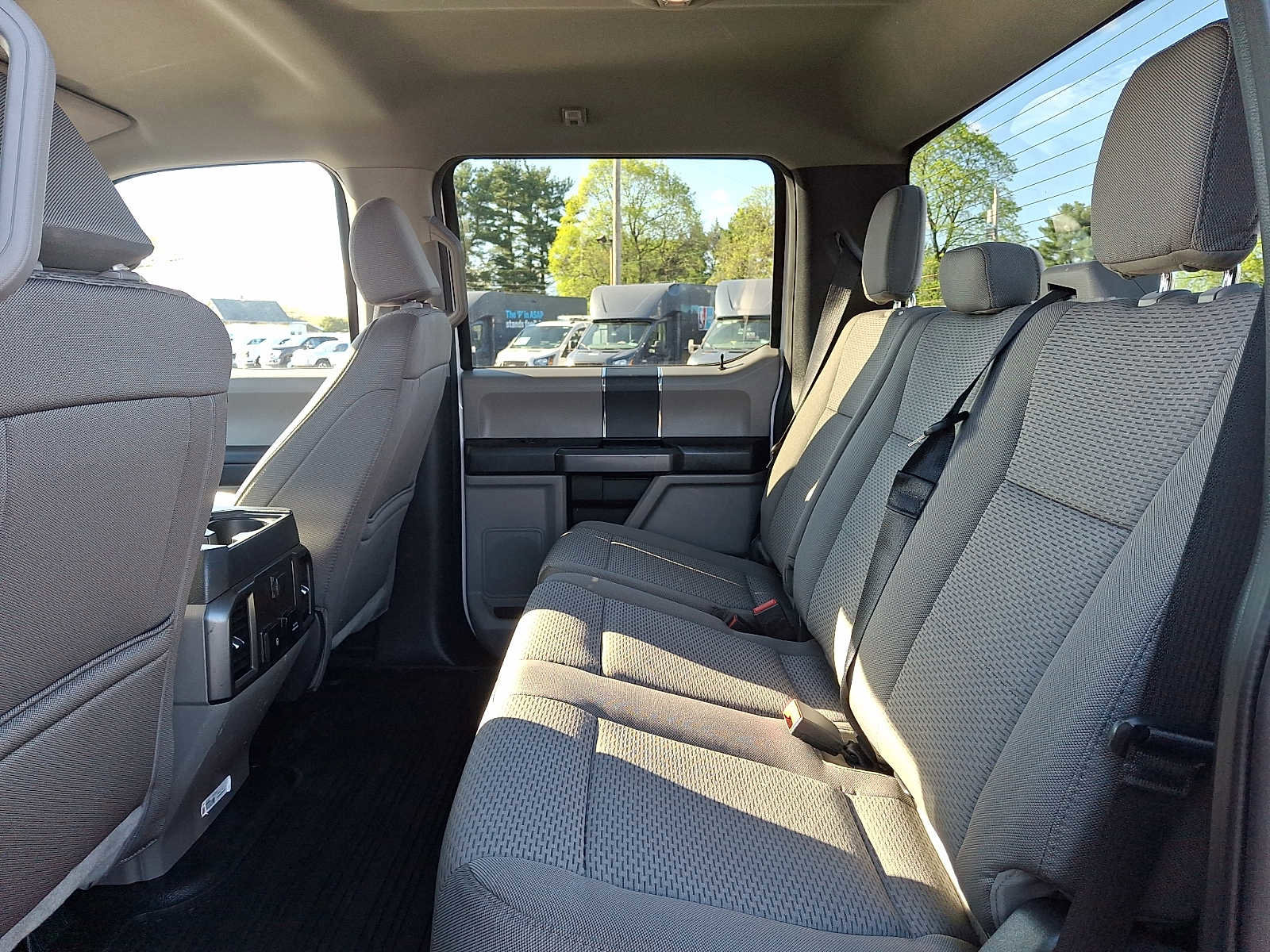 Certified 2022 Ford F450 XLT w/ XLT Value Package image 9