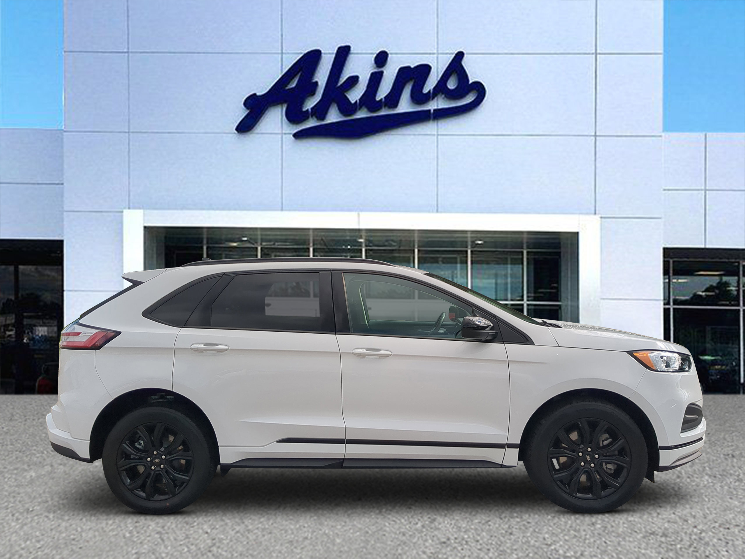 Certified 2024 Ford Edge SE w/ Black Appearance Package