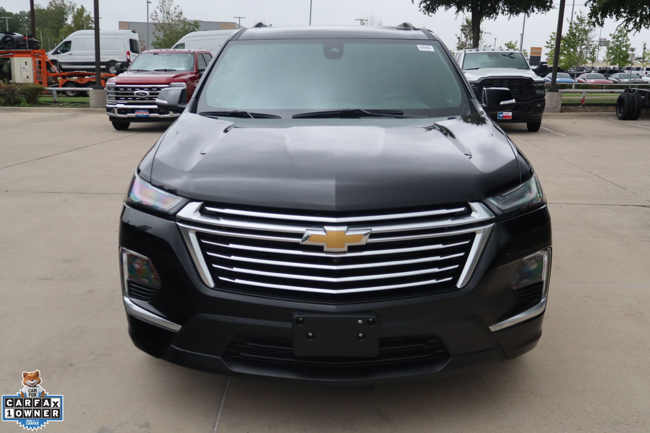 Used 2023 Chevrolet Traverse Premier FWD image 9