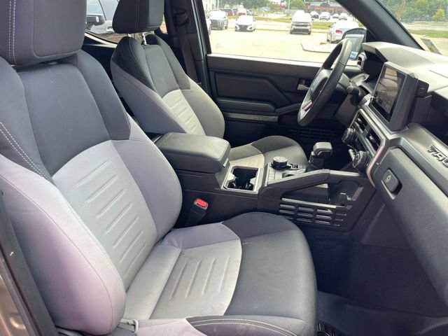 Used 2025 Toyota Tacoma TRD Sport AWD/4WD image 20