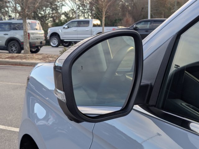 Certified 2025 Ford Expedition Active image 13