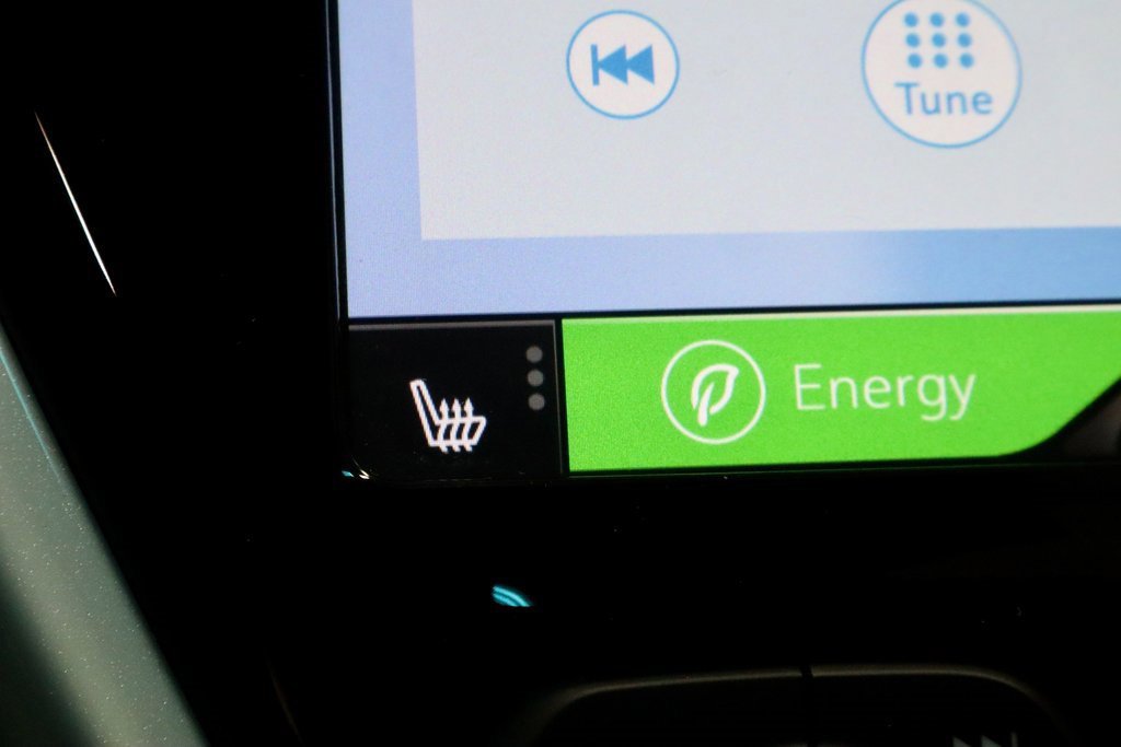 Used 2020 Chevrolet Bolt Premier w/ Infotainment Package image 11