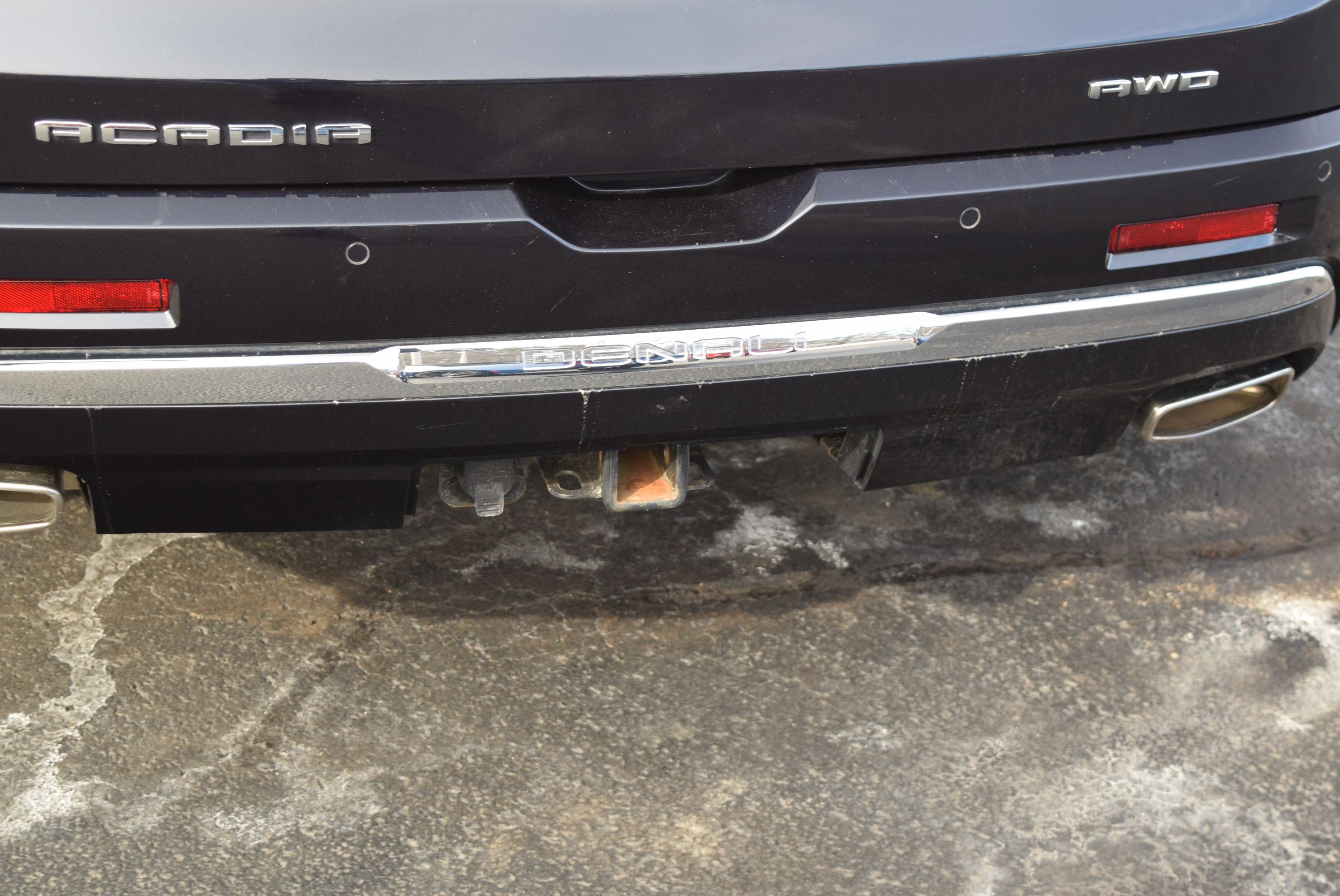 Used 2021 GMC Acadia Denali w/ Denali Ultimate Package image 7