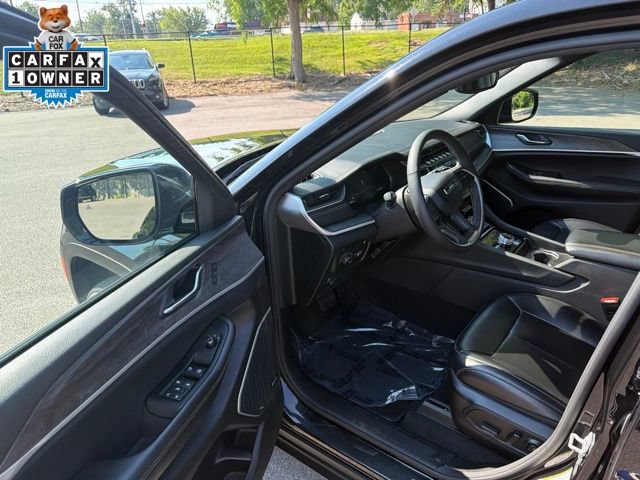 Used 2024 Jeep Grand Cherokee Limited 4xe AWD/4WD image 13