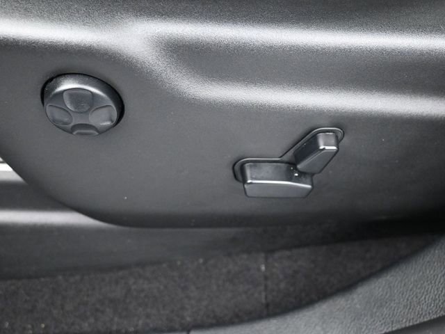 Used 2020 Jeep Grand Cherokee Altitude image 12