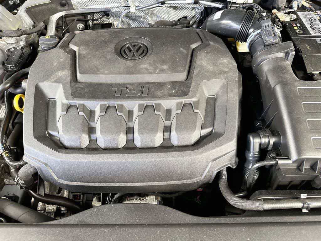 Used 2023 Volkswagen Tiguan SE R-Line AWD/4WD image 8