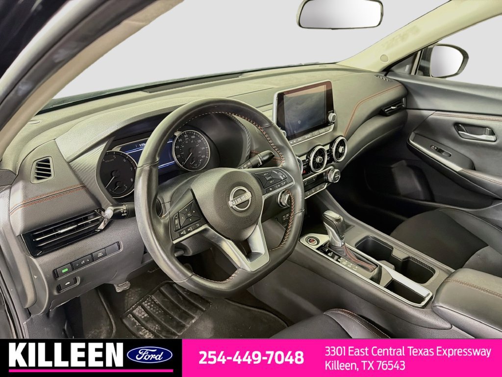 Used 2025 Nissan Sentra SR w/ Midnight Edition FWD image 11