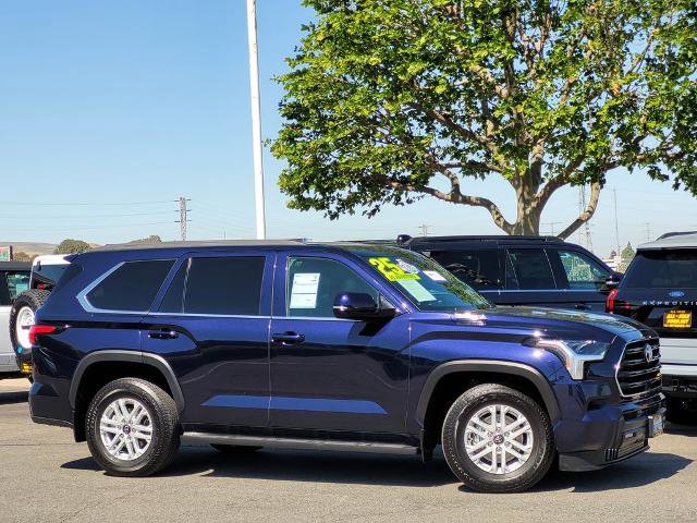 Used 2025 Toyota Sequoia SR5 w/ SR5 Premium Package AWD/4WD image 3
