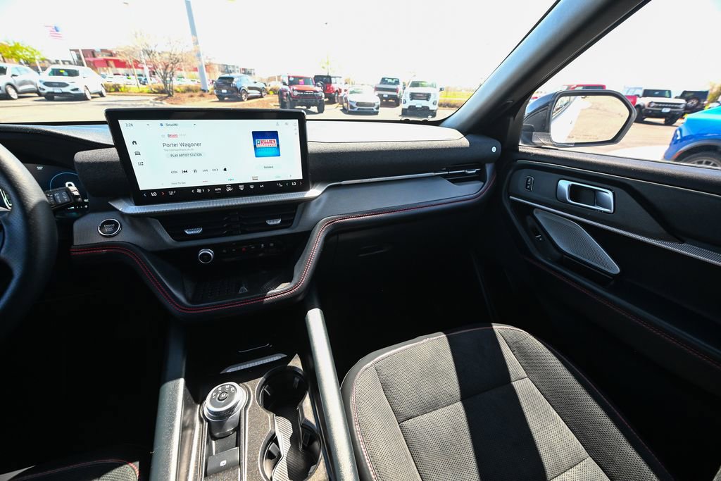Certified 2025 Ford Explorer ST AWD/4WD image 35