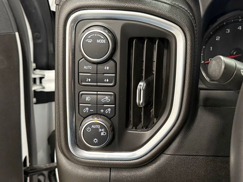 Used 2022 Chevrolet Silverado 1500 RST image 17