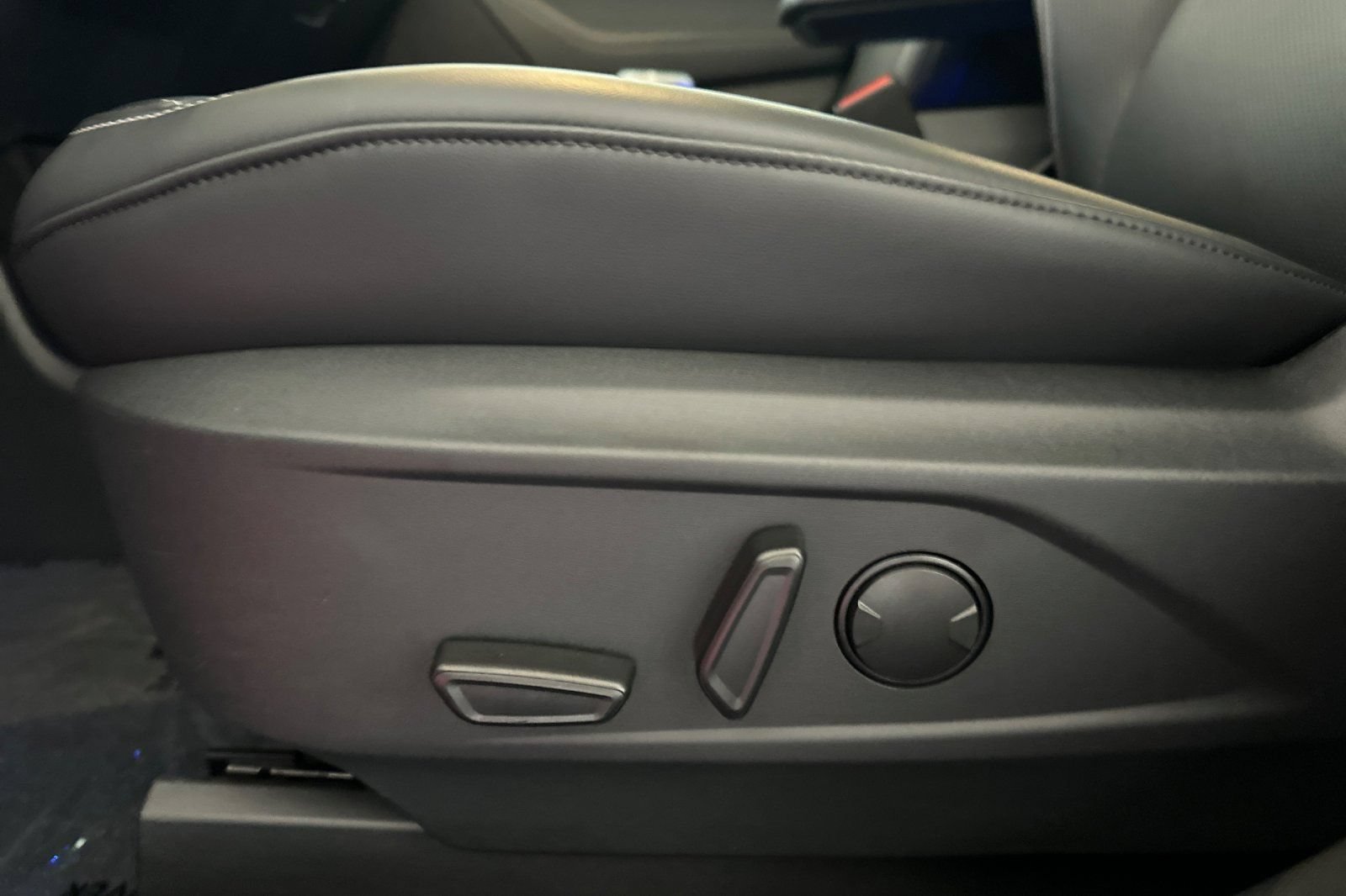 Certified 2022 Ford Mustang Mach-E Premium RWD image 13