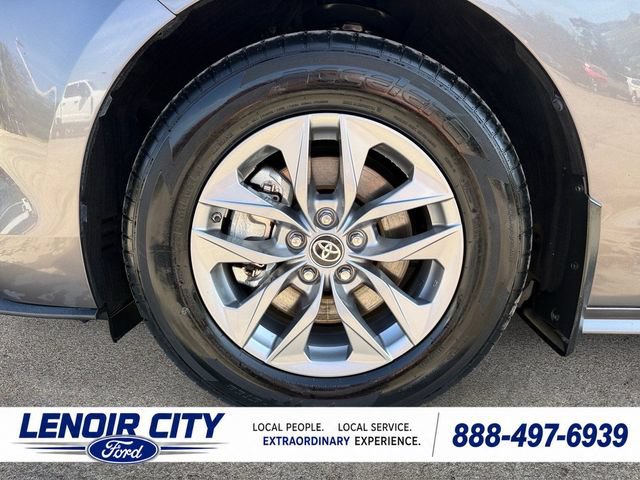 Used 2021 Toyota Sienna XLE FWD image 9