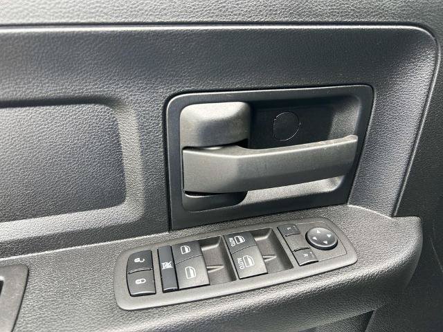 Used 2022 RAM 2500 Tradesman w/ Chrome Appearance Group AWD/4WD image 25