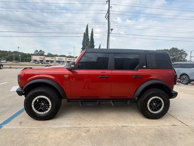 Certified 2023 Ford Bronco Badlands w/ Sasquatch Package AWD/4WD image 4