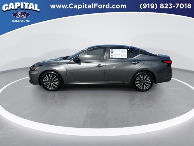 Used 2024 Nissan Altima 2.5 SV image 3