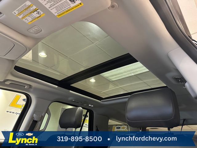 Certified 2025 Ford Expedition Active AWD/4WD image 5