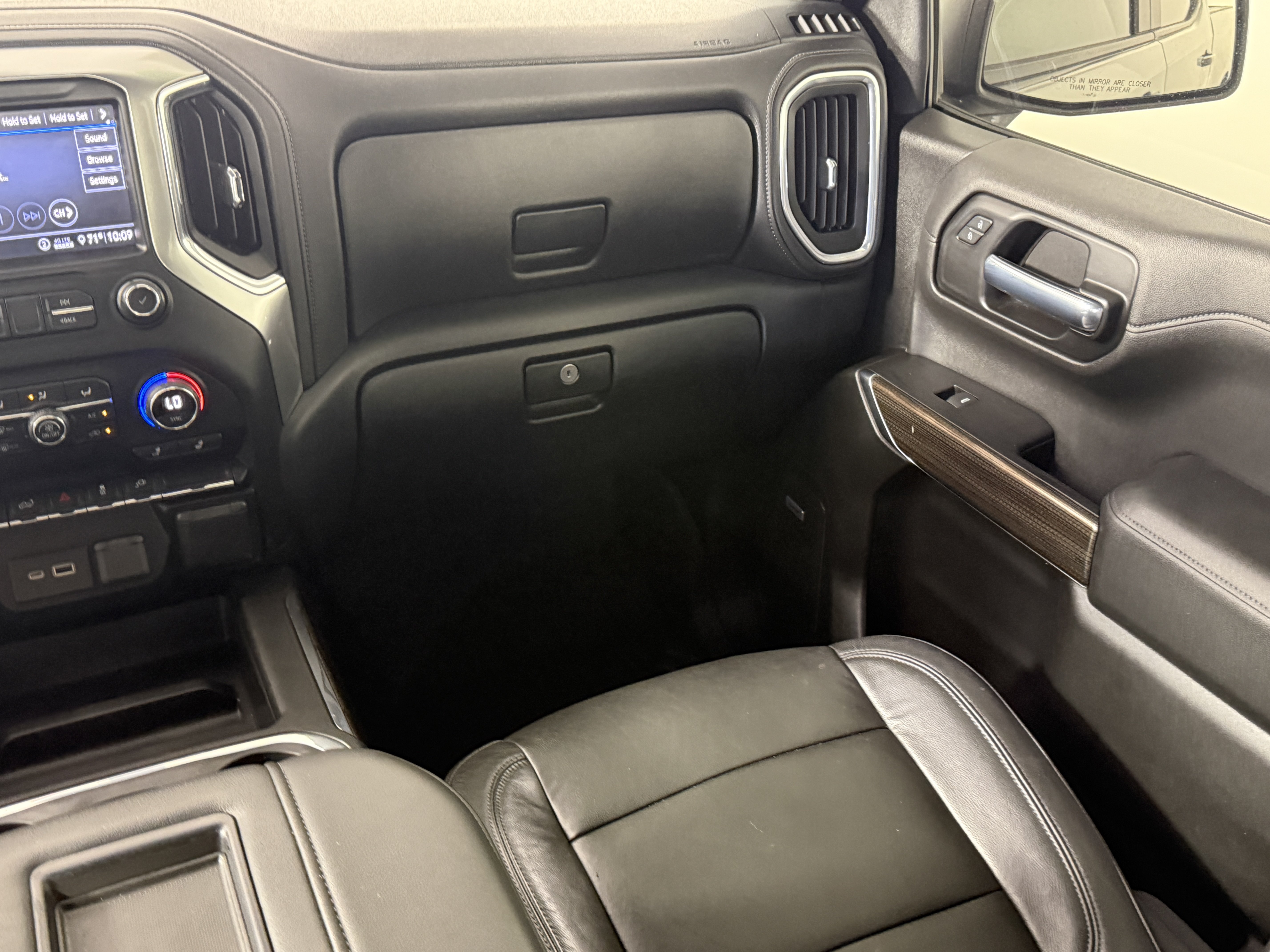 Used 2020 Chevrolet Silverado 1500 LT Trail Boss AWD/4WD image 12